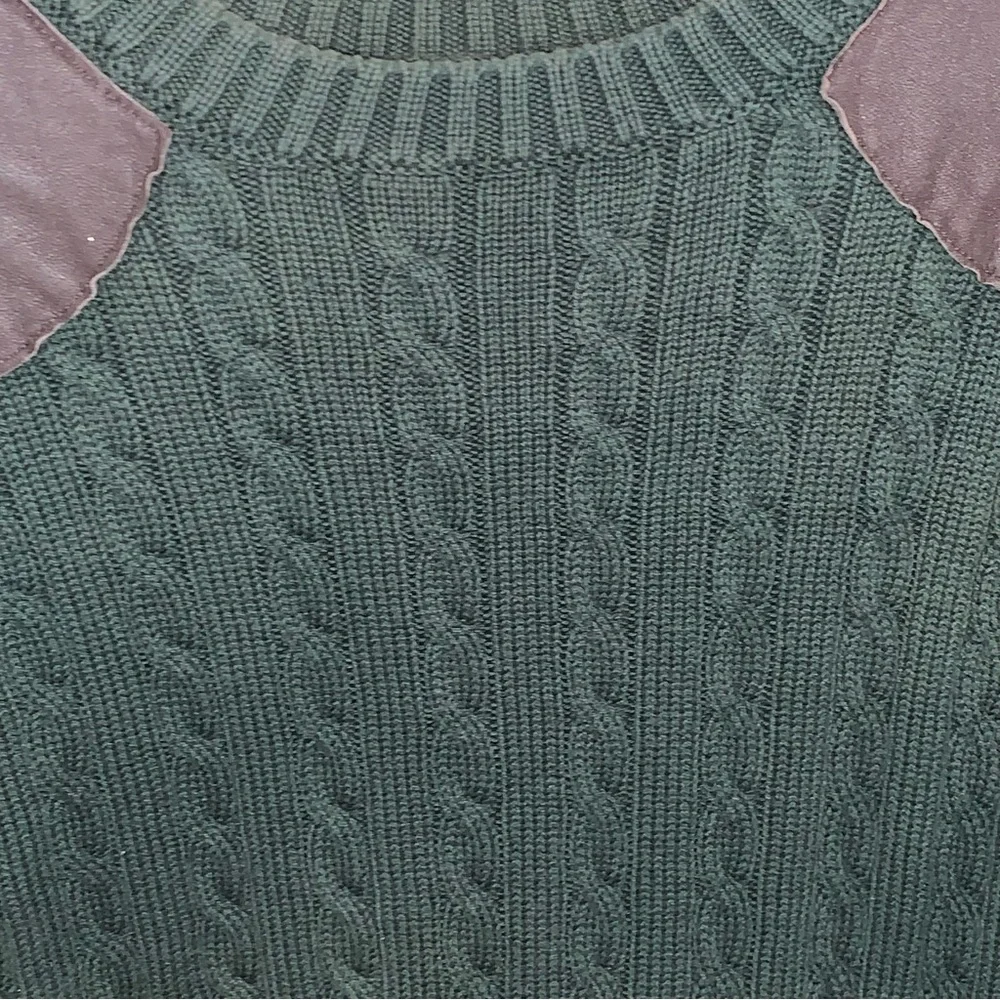 525 America Cable Knit Shoulder Patch Sweater - Picture 4 of 9